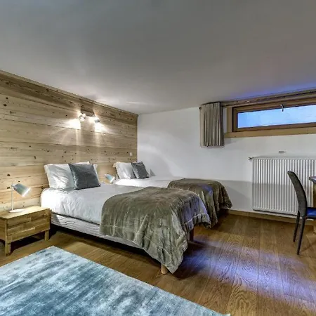 Luxury Chalet With Sauna, Hot Tub And Fireplace וילה