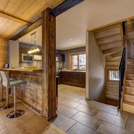 Luxury Chalet With Sauna, Hot Tub And Fireplace